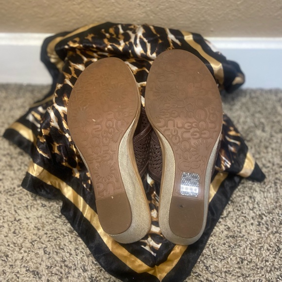 UGG SOLENA - Picture 12 of 16